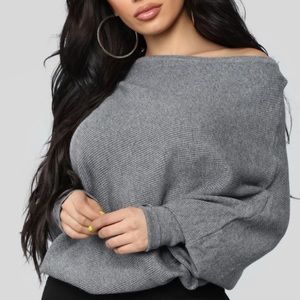 Comfy Grey sweater!!